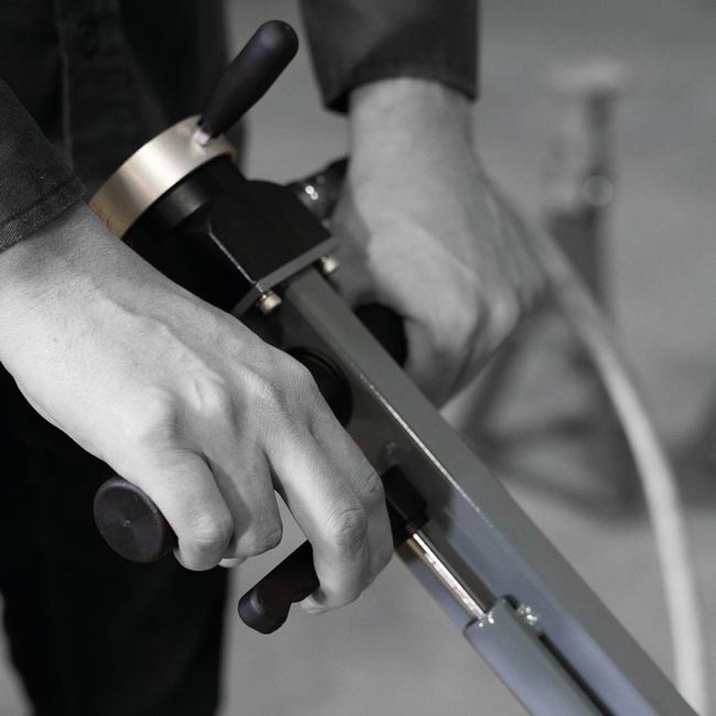 MARTINS MFJ-30T 33-Ton professional air/hydraulic floor jack