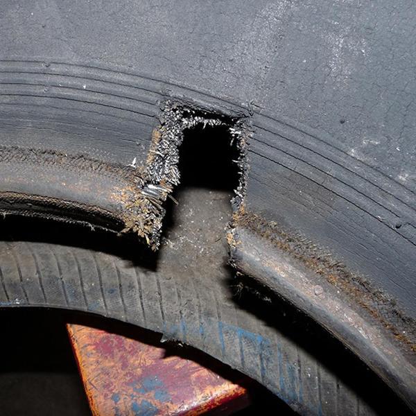 TSI TC-60 EP Bead Notcher (Electric Power) | Salvage and Recycling Equipment