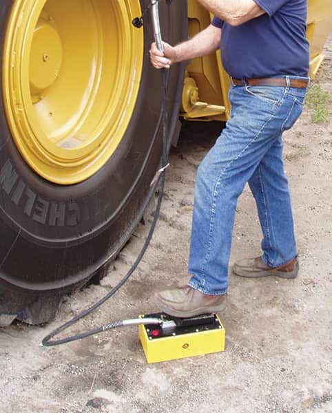 ESCO 10593C Pump, Air/Hydraulic, 5 Quart Kit (Contains 10592, 10604 Hose and 10601K Reducer Kit)