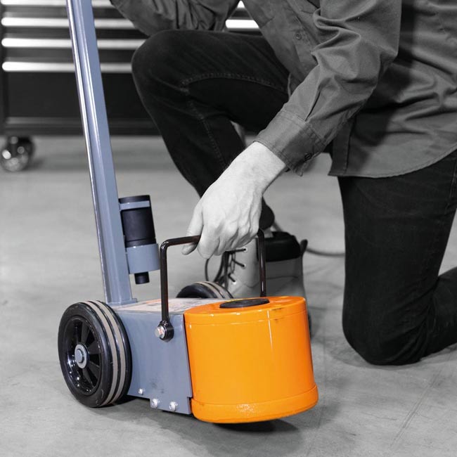 MARTINS MFJ-30T 33-Ton professional air/hydraulic floor jack