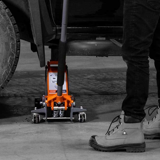 MARTINS MFJ-3T 3-Ton Floor Jack