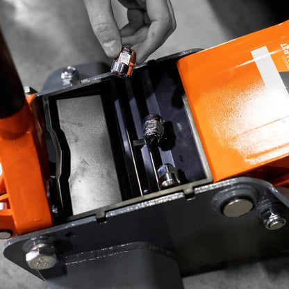 MARTINS MFJ-PL2T 2-Ton - Professional Long Reach Floor Jack