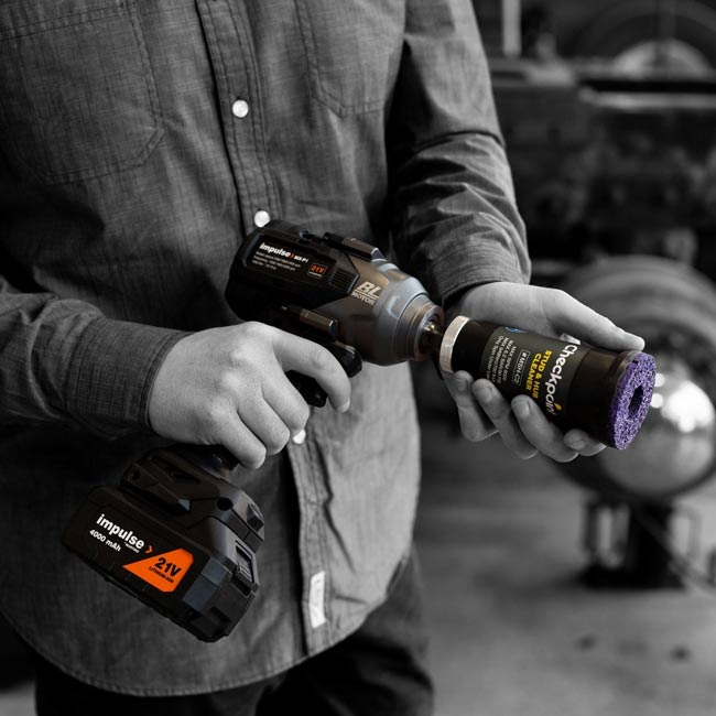 MARTINS MSH-C2 Truck Stud and Hub Cleaning tool