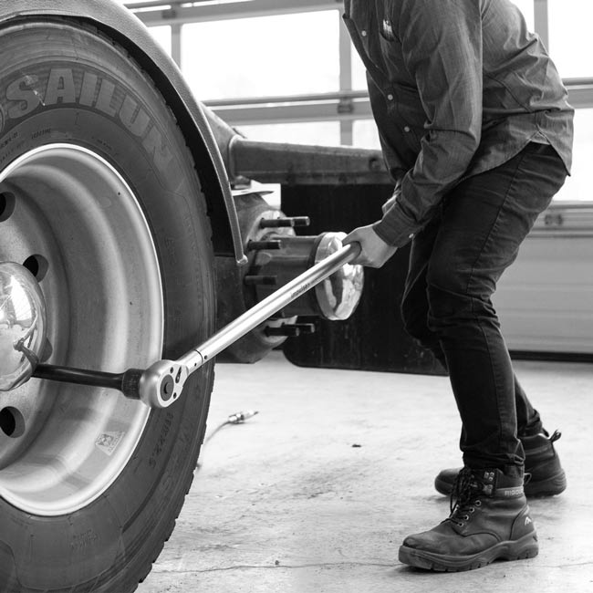 MARTINS MX-T2 impulse 1'' Analog Torque Wrench 166-718 ft/lb