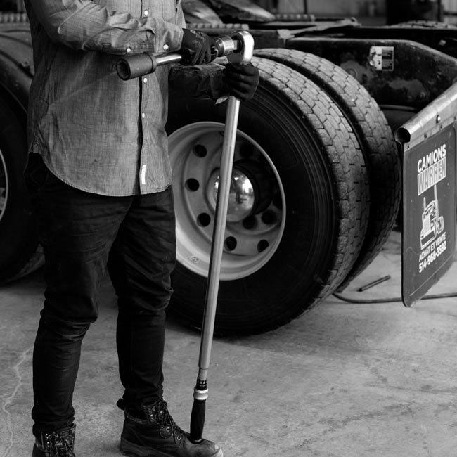 MARTINS MX-T2 impulse 1'' Analog Torque Wrench 166-718 ft/lb