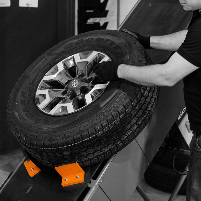 MARTINS TC-18 18' Tire conveyor