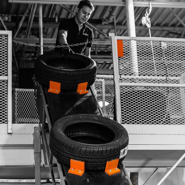 MARTINS TC-18 18' Tire conveyor