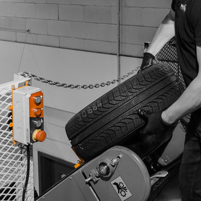 MARTINS TC-18 18' Tire conveyor